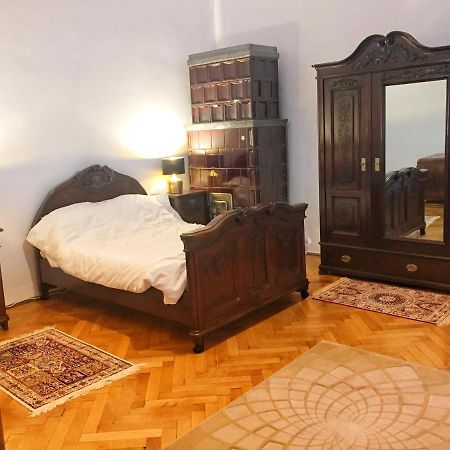Piata Sfatului Residence Braşov Buitenkant foto