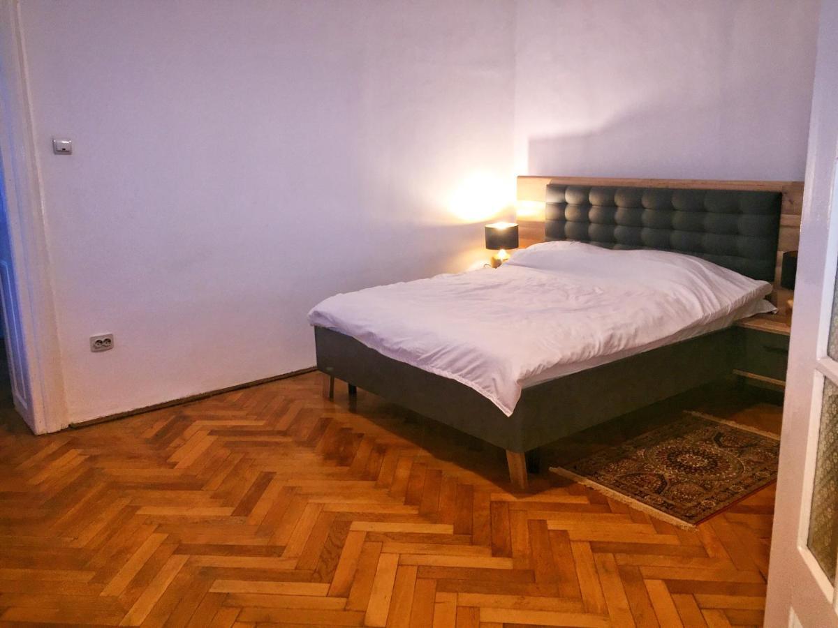 Piata Sfatului Residence Braşov Buitenkant foto